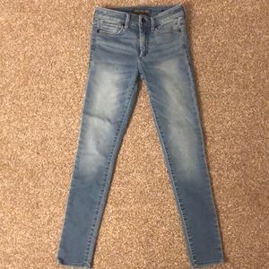 Abercrombie light wash jeans